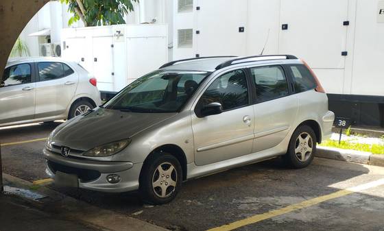 PEUGEOT 206 1.6 FELINE SW 16V FLEX 4P MANUAL